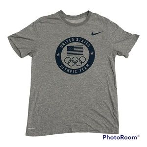 Nike shirt size Medium